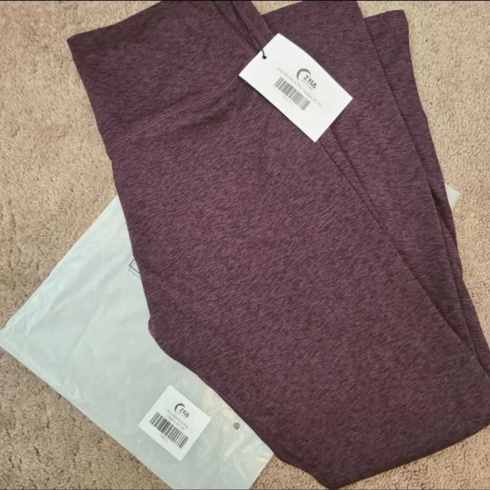 Zyia Warmth Hi-Rise Legging Plum Size 8-10